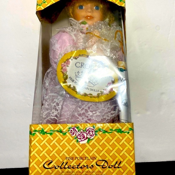 Porcelain praying Jenny⚡️ - Picture 4 of 9